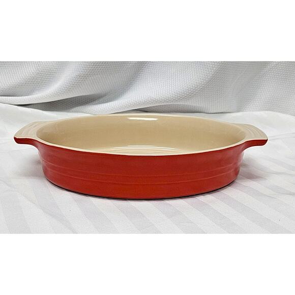 Le Crueset Red Oval Stoneware Baking Casserole Dish 12.5" x 8 1/4" - Picture 1 of 4